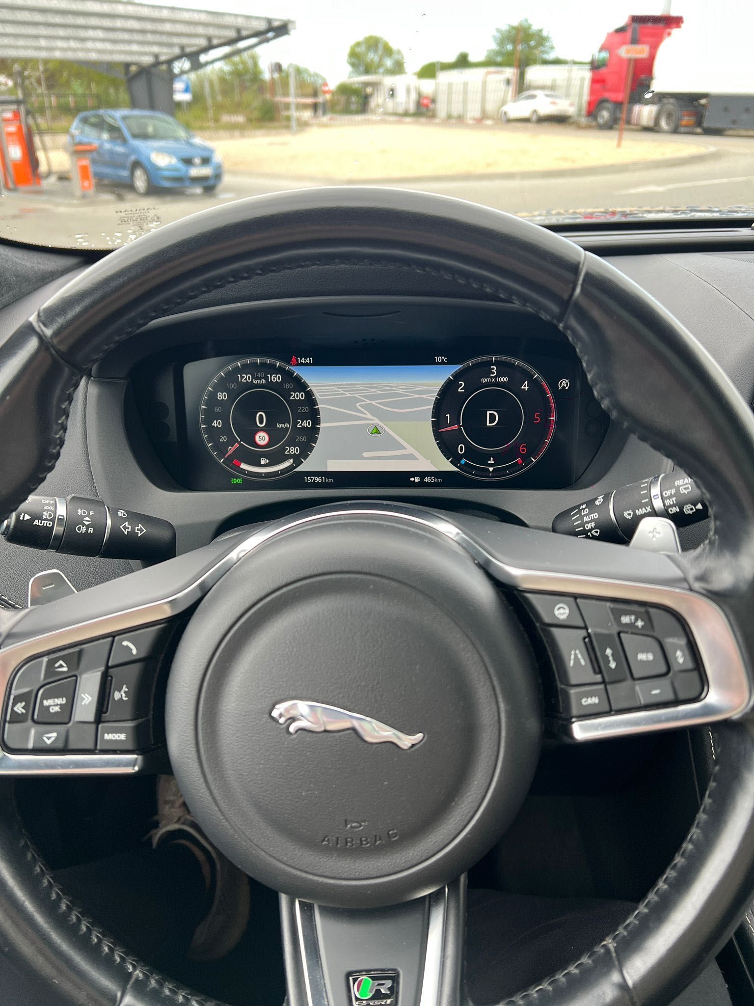 Jaguar F-Pace AWD