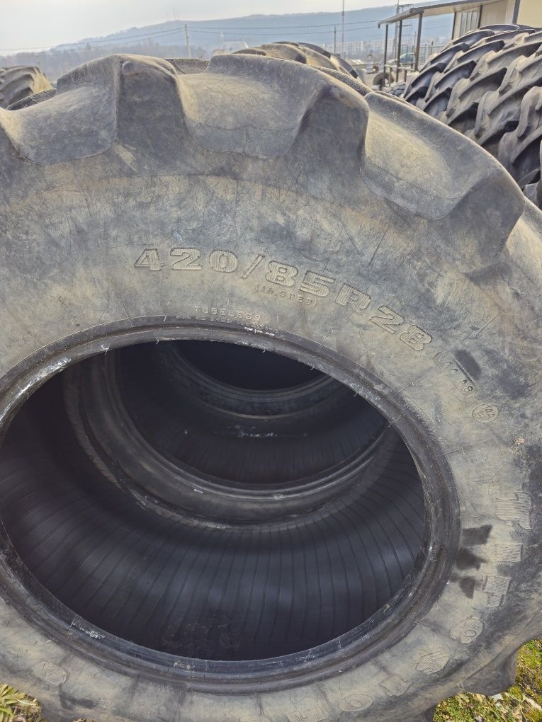 Anvelope 420 85 R 28 ( 16.9 r 28 ).