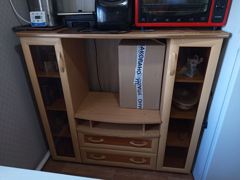 Продам стенку ,шкаф