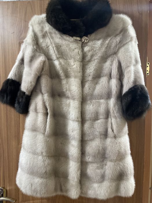 Норковая шуба с воротом и рукова из соболя