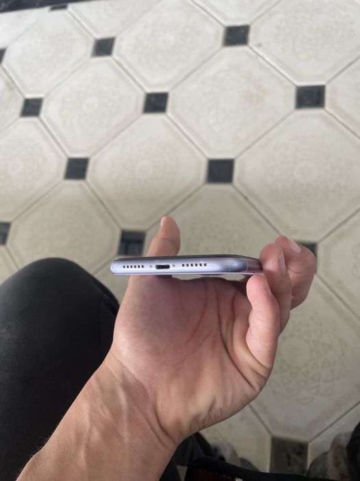 Iphone 11 128 xotira