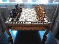 Шахматный ларец с фигурами из дерева