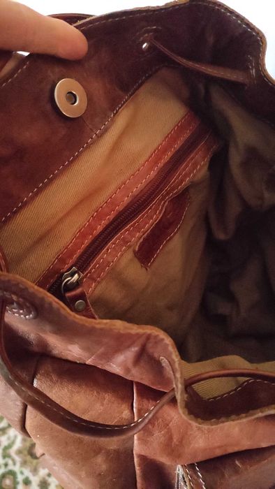 Раница от естествена кожа