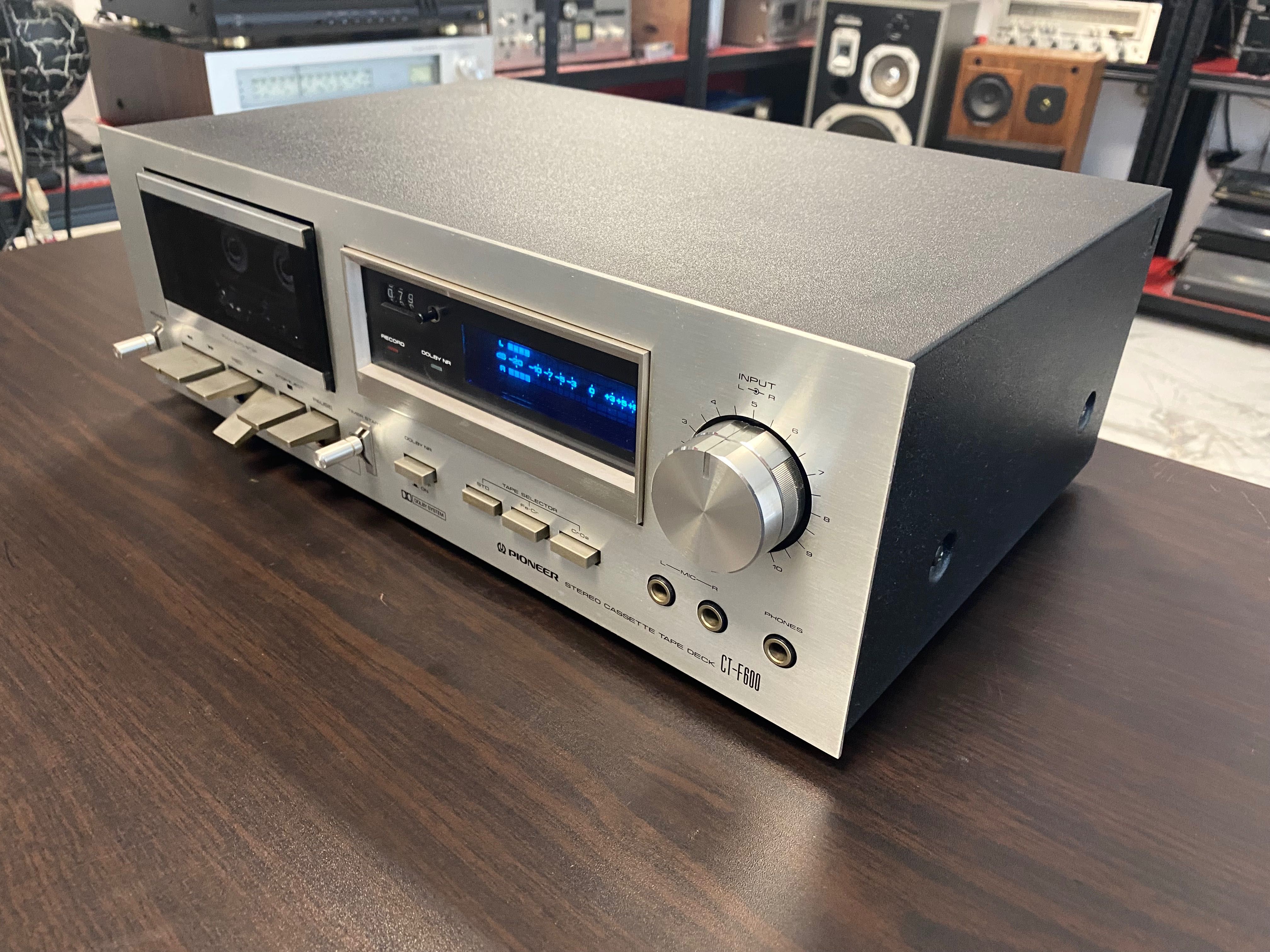 Касетен дек Pioneer
