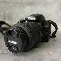 Продам зеркальный фотоаппарат NIKON D3200