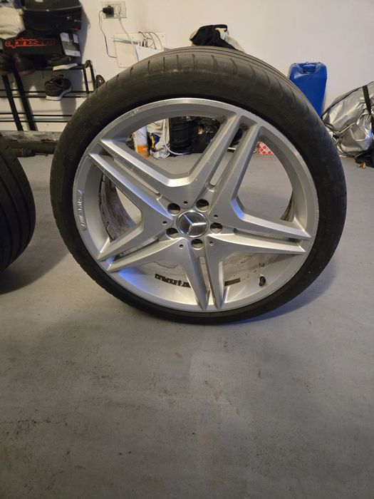 Vând jante MERCEDES AMG 20 originale