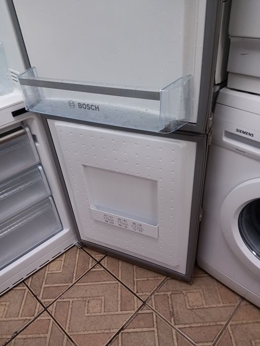 Иноксов комбиниран хладилник с фризер Бош Bosch 2год.Гаранция