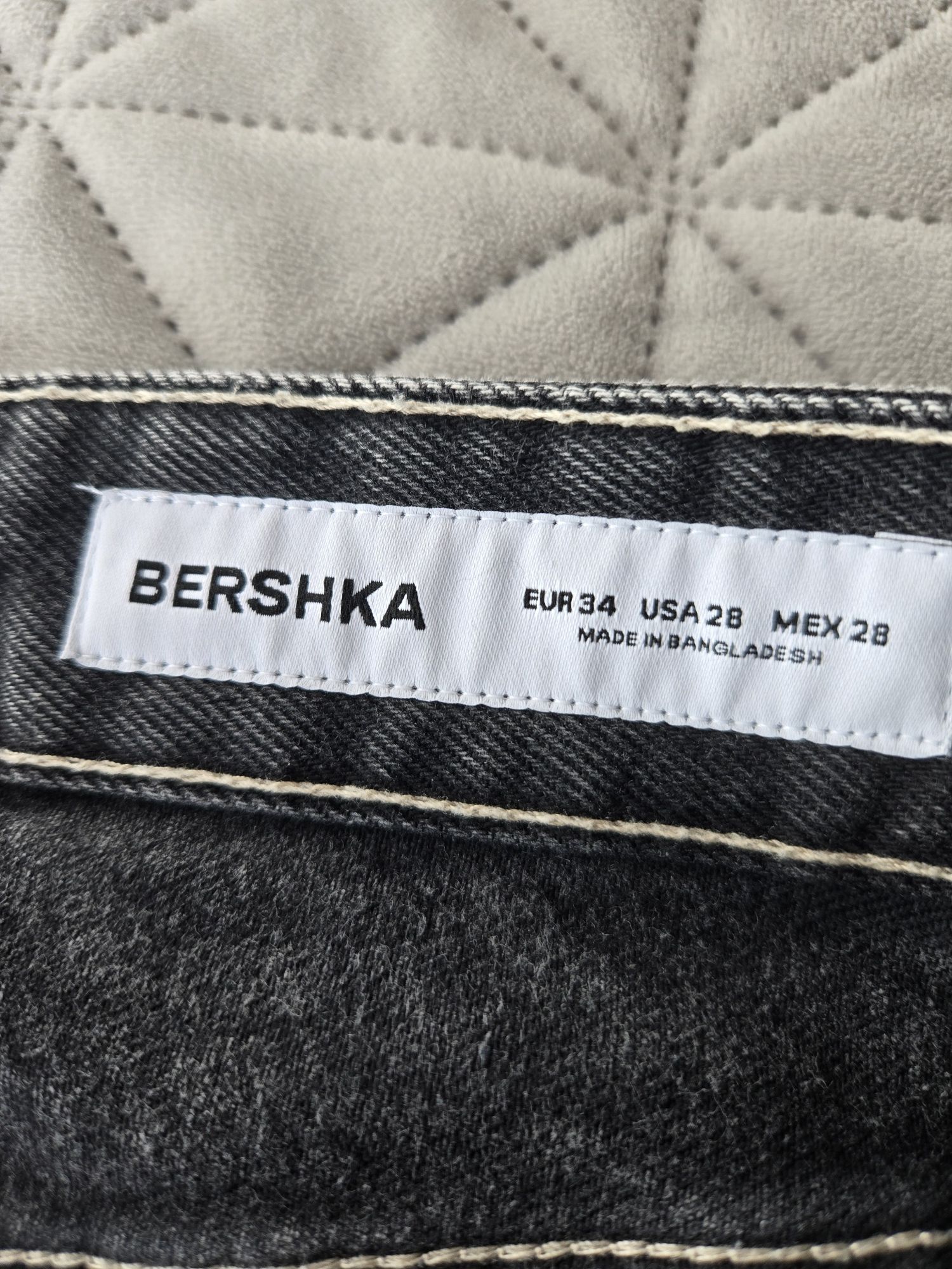 Дънки мъжски (или за тийнейджъри) Buggy Bershka размер 34
