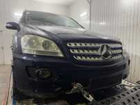 Fata completa Bara fata / capota / trager / far xenon Mercedes ML W164