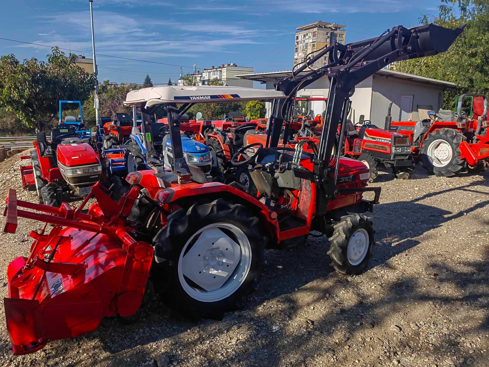 Челен товарач YANMAR AF310 4x4