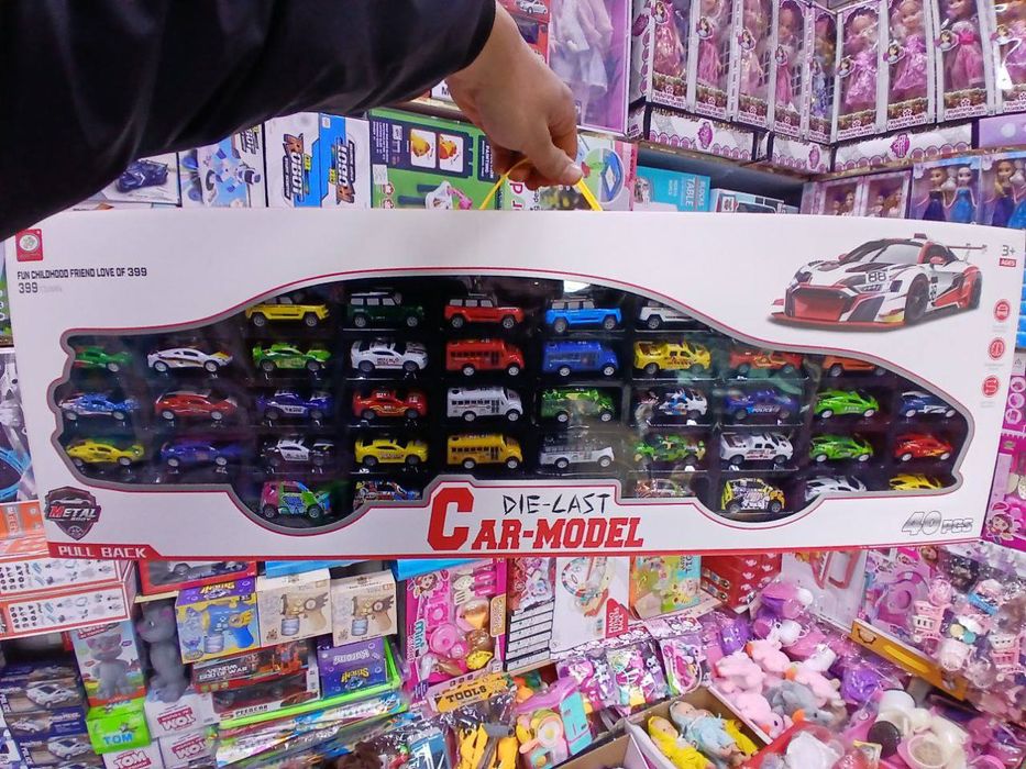 Машина металлическая набор 40 шт. Die-Cast Pull Back