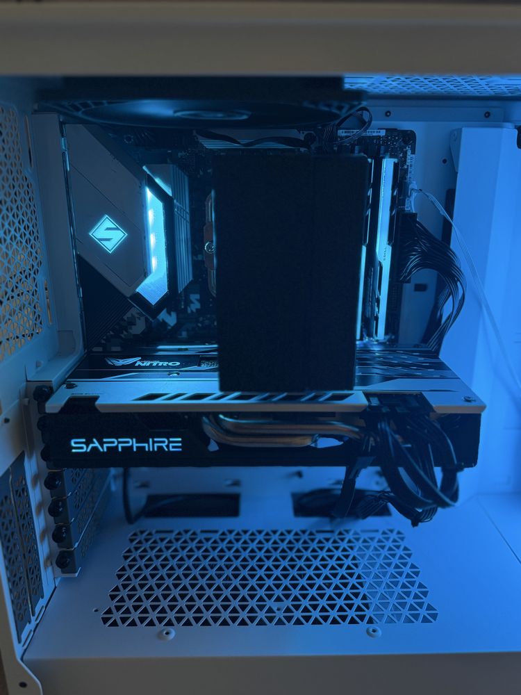 kit AMD - Ryzen 7 3700x+B550M Steel Legend+Trident Z 16 gb 3600mhz