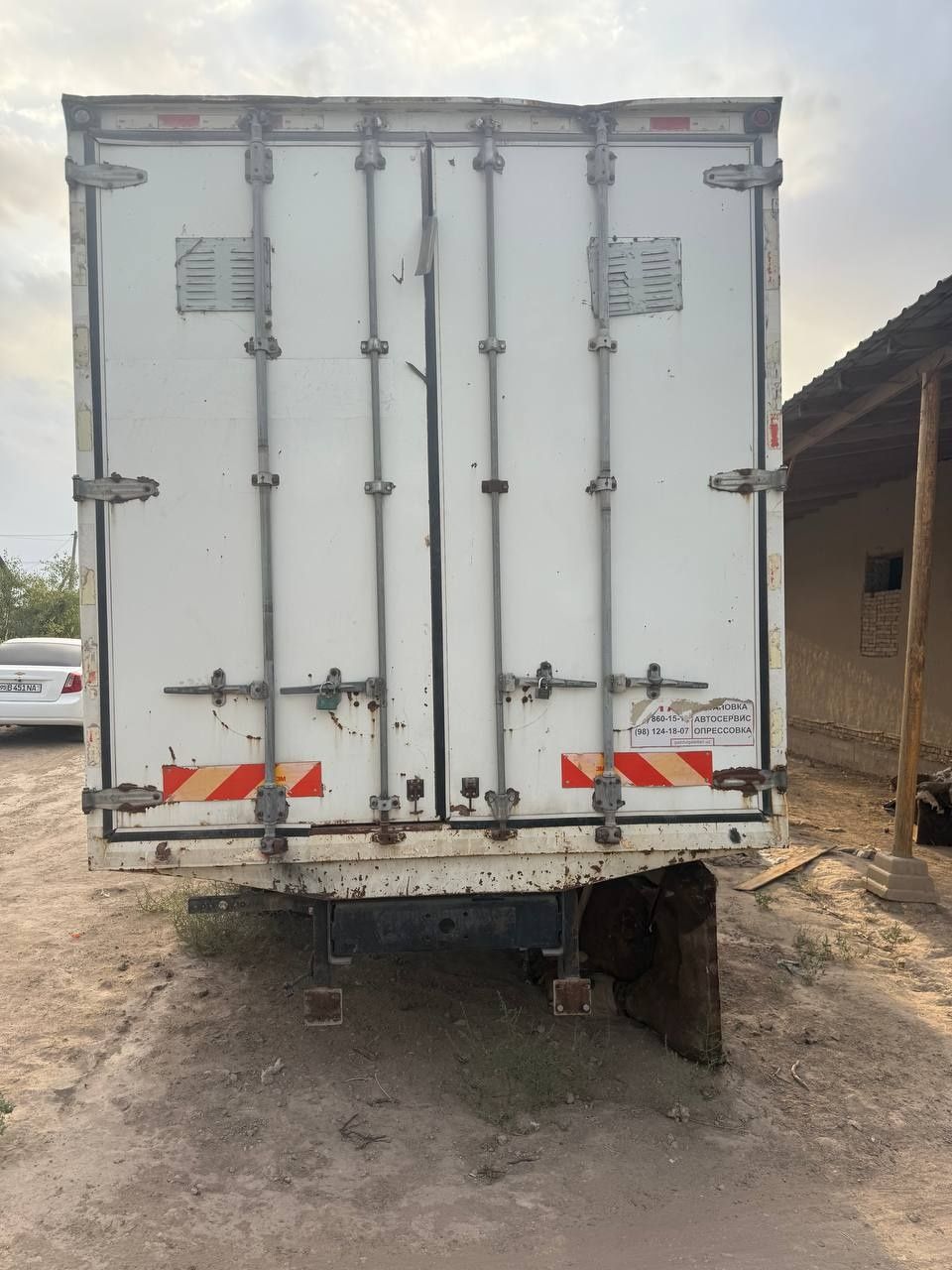 Shacman L3000 1 mostli