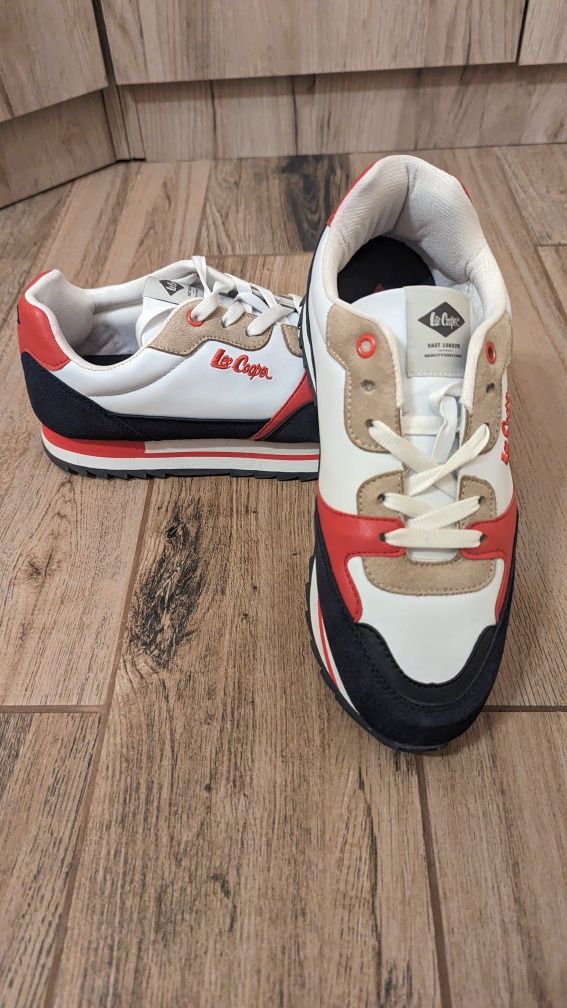 Сникърси Lee Cooper