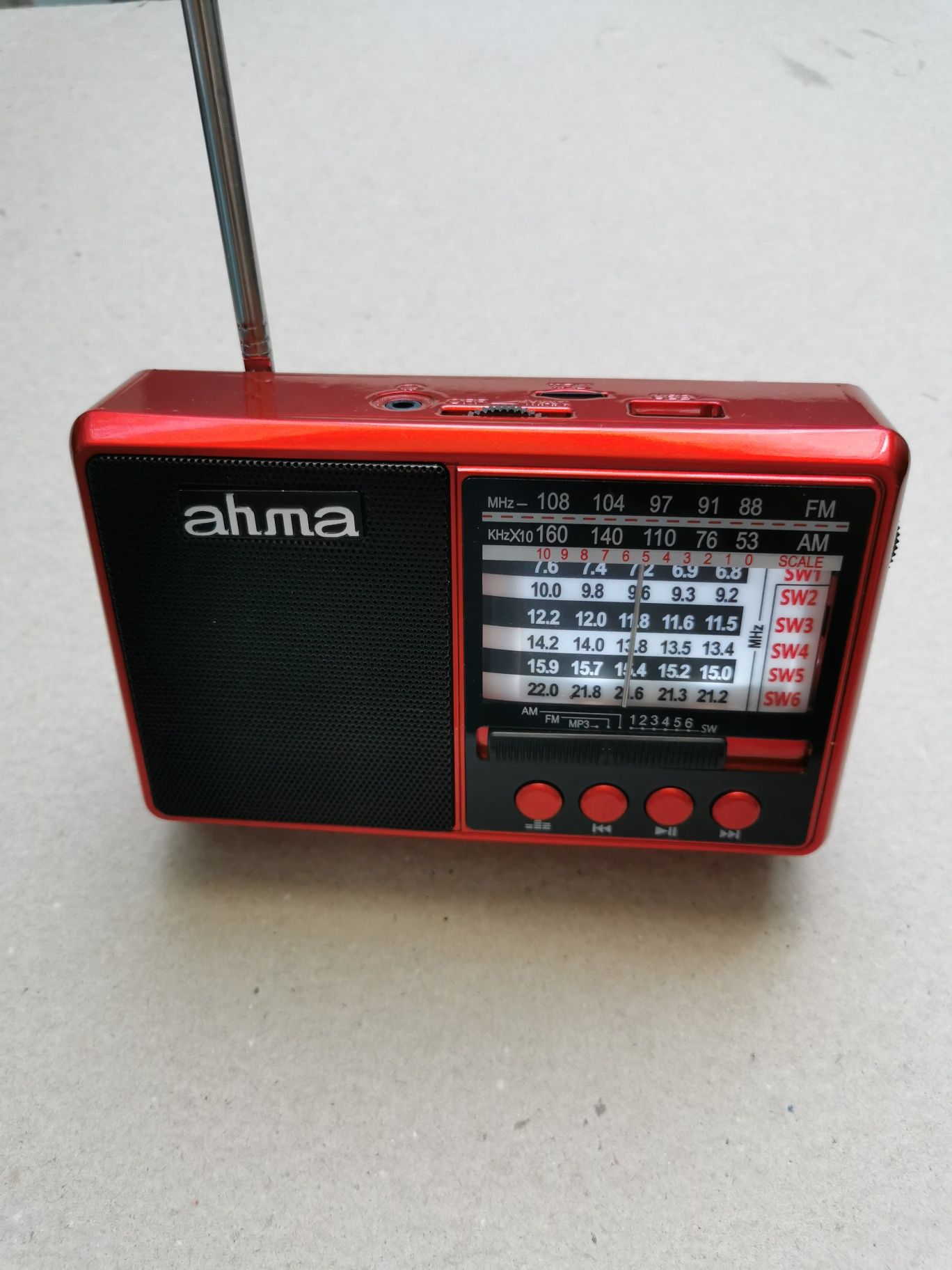 Radio portabil Ahma