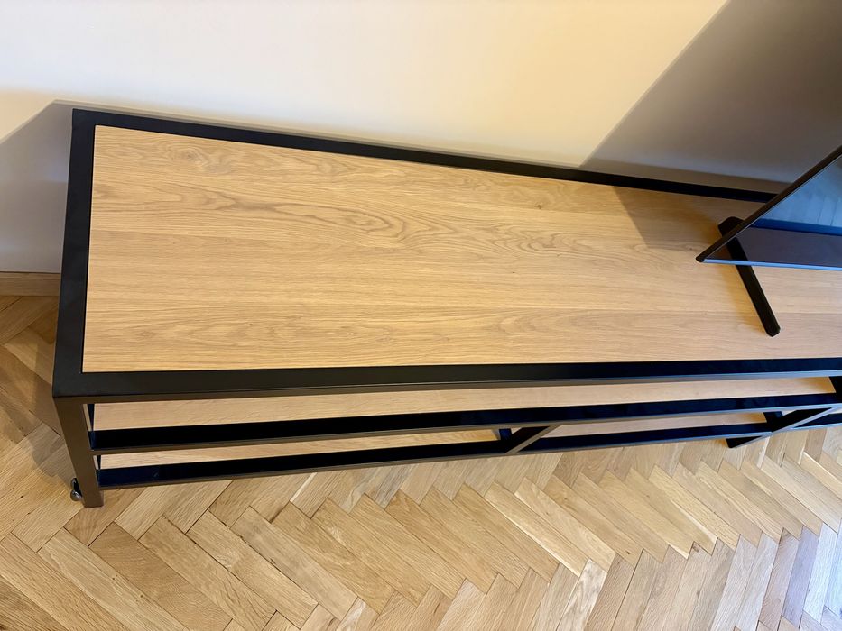 Маси за дневна / телевизор от стомана и дъбов масив