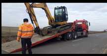 Transport utilaje  , buldoexcavator , tractor , stivuitor ,