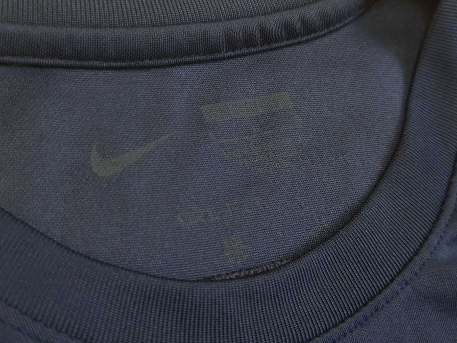 Tricou sport Nike Regular