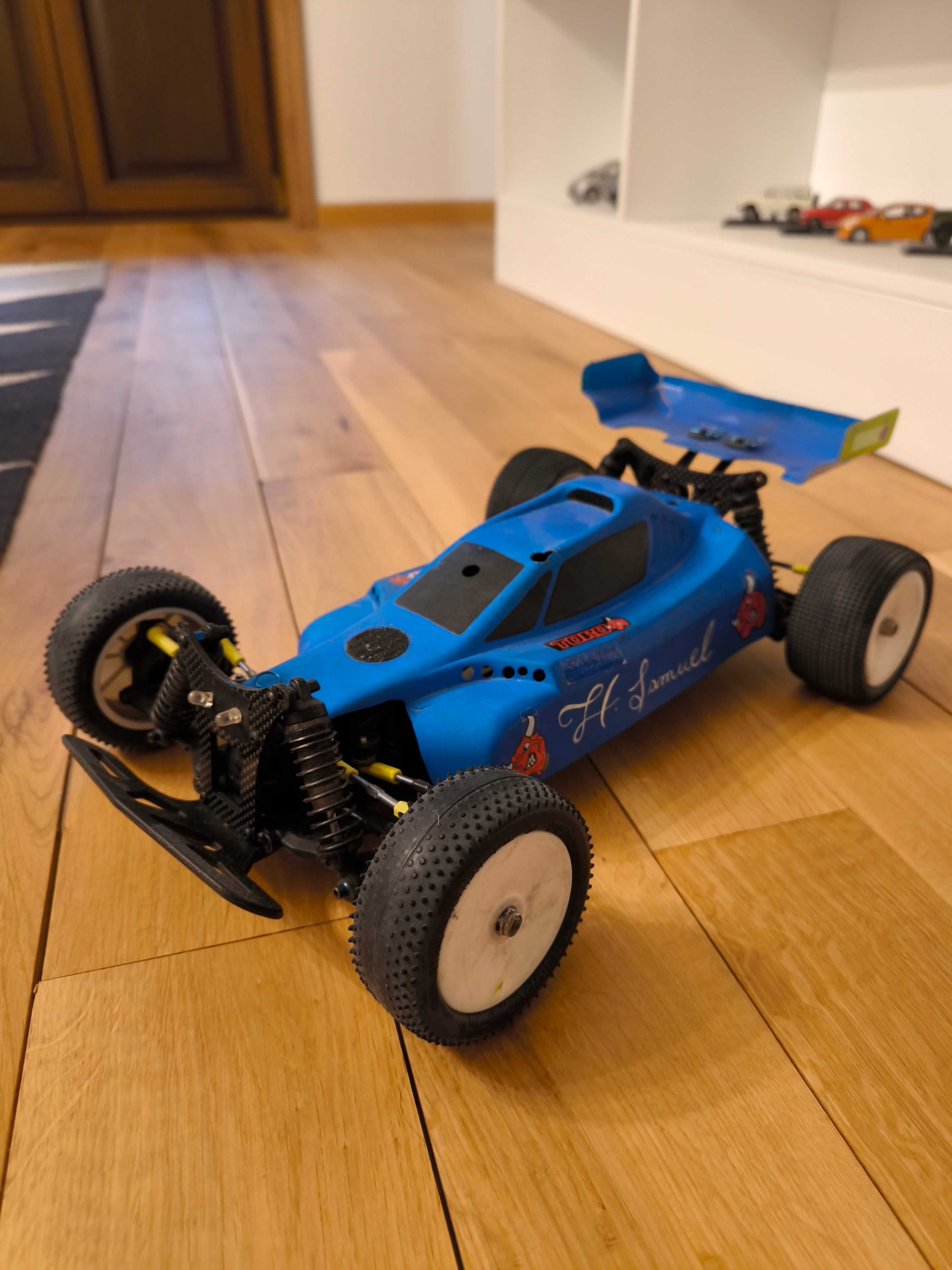 Automodel Team Associated B44.2