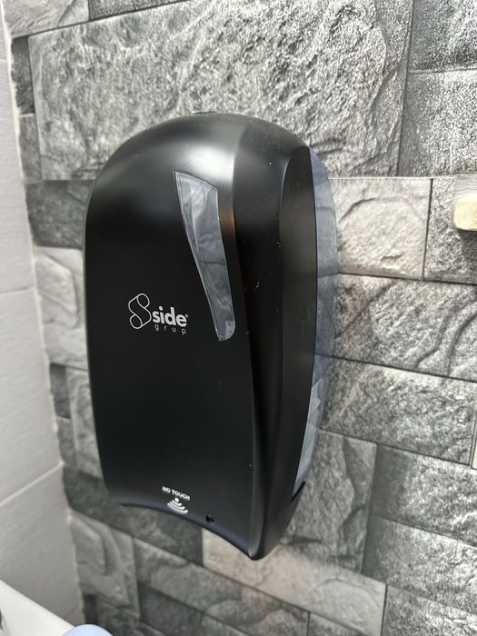 Dispenser ( dozator sapun ) SideUp Alb/Negru
