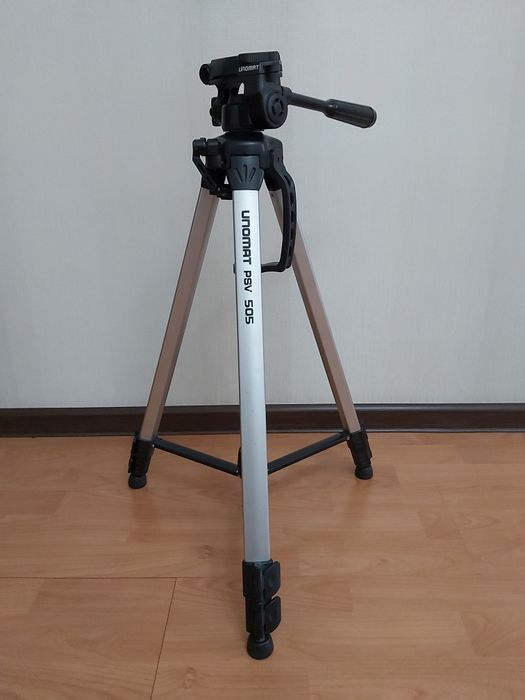 Штатив UNOMAT PSV 505 напольный для видео-фотокамеры продам. УСТУПЛЮ!!
