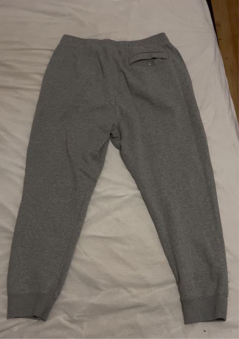 Долнище Nike почти ново