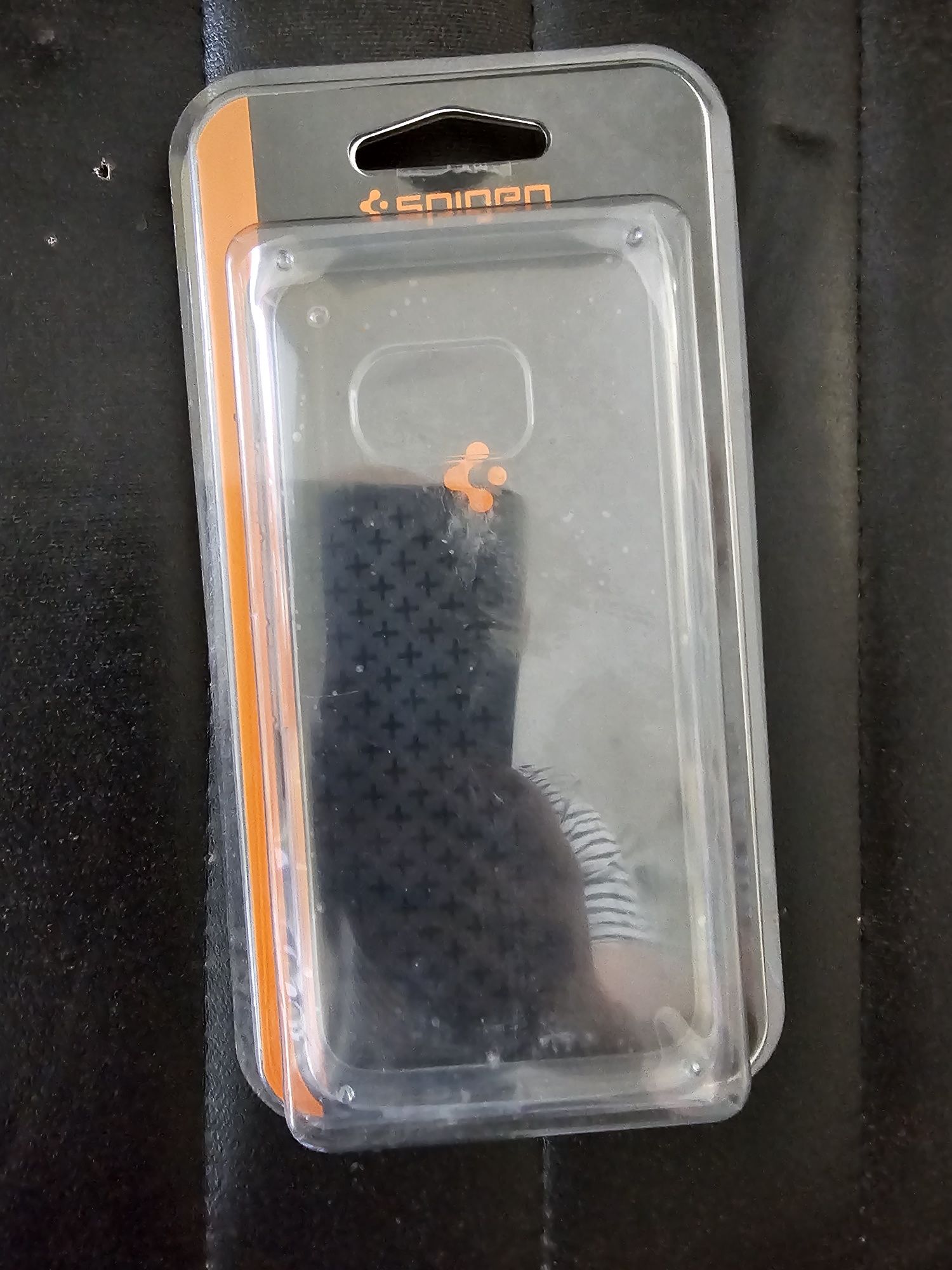 Husă Spigen military grade protection pt HTC M9, nouă în țiplă