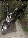 Vand acuter electric doua baterii 2000 de lei