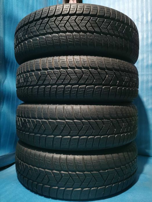 215 65 17 pirelli m+s 4 buc