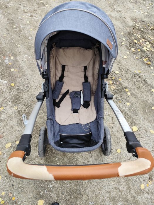 Подарявам детска количка