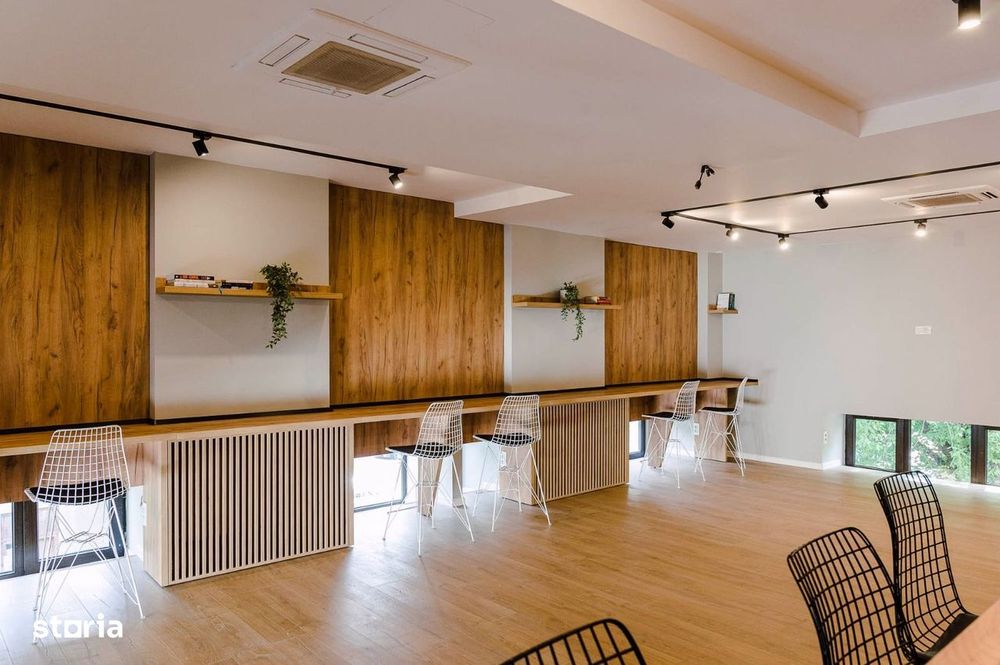 Oportunitate- Vila, 7 Camere | Piata Victoriei| Loc De Parcare