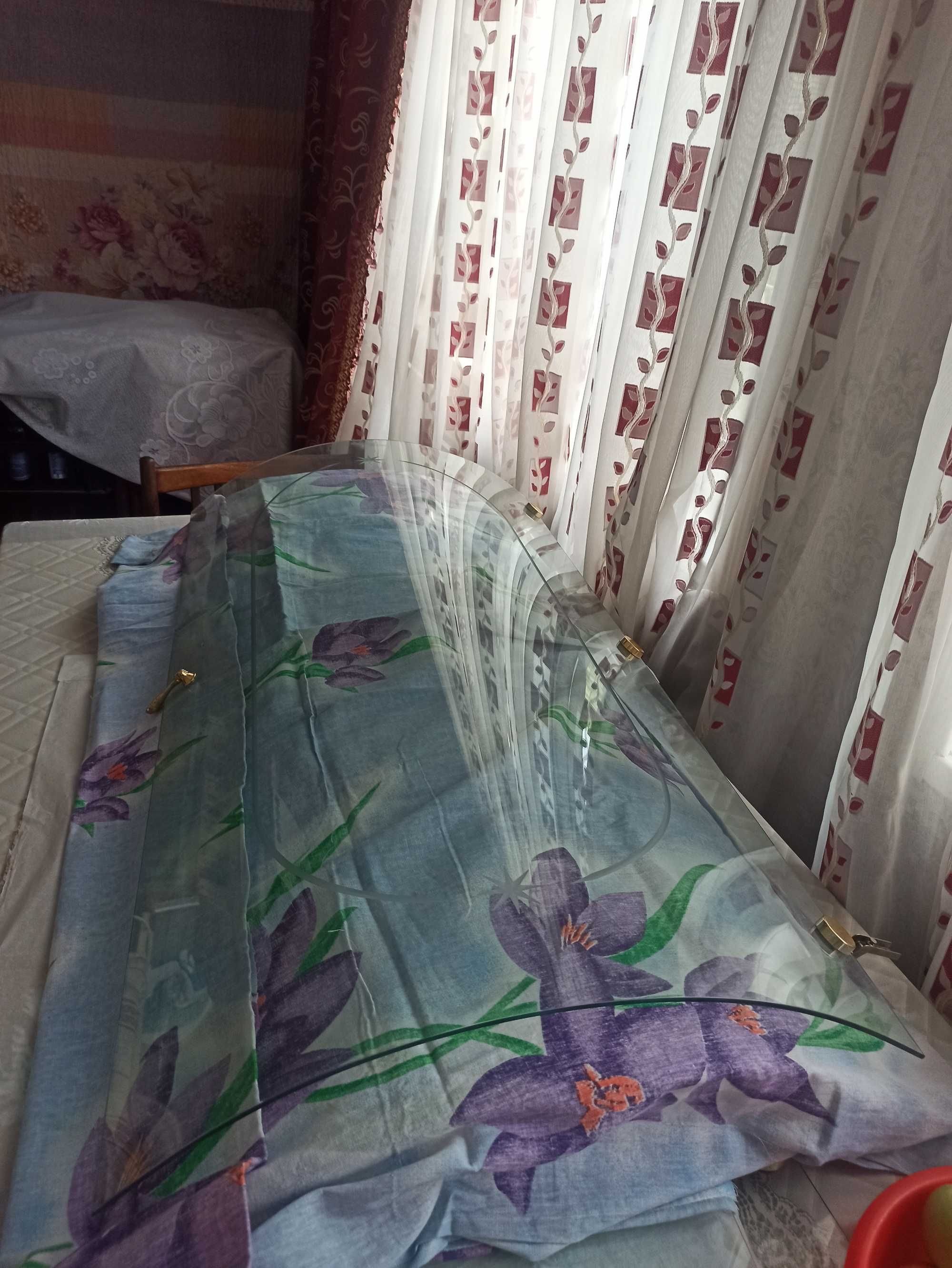 Стекло от мебели