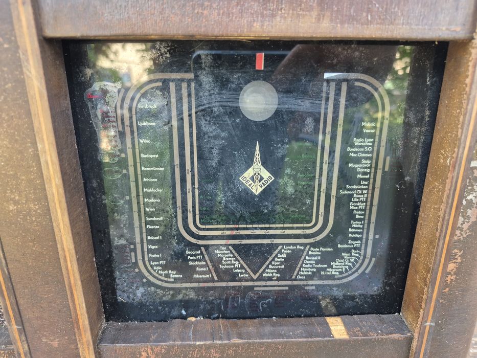 Radio cu lampi Ideal S6640 made in Cehoslovacia fabricat in 1940