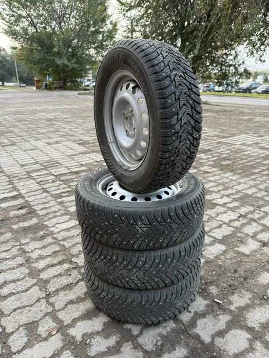 Диски R14 (4*98) с зимними шинами Nokian r14