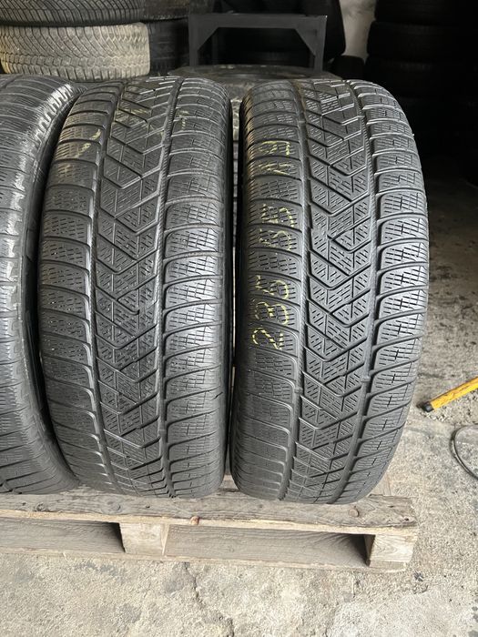 4 anvelope de iarna 235/55/19 pirelli!