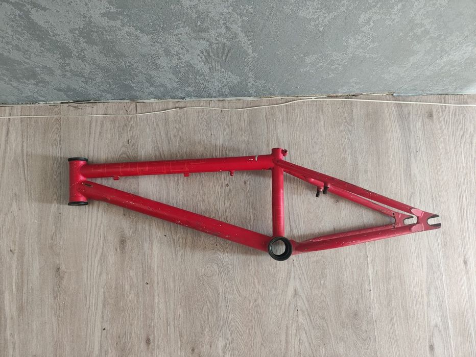 продам раму на бмх method giant