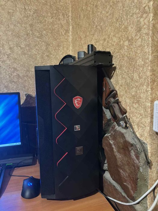 Геймърски компютър AMD Ryzen 5 3600