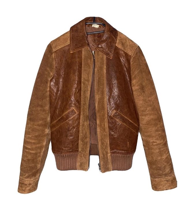 Vând jachetă Timberland, în stare foarte bună