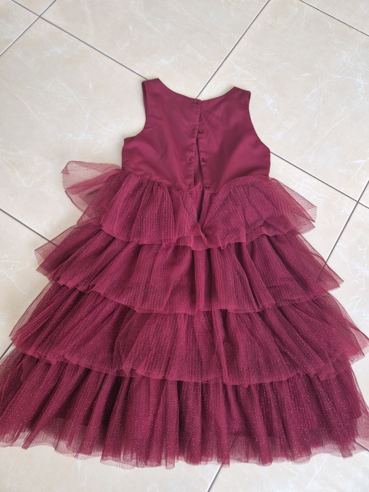 Rochita H&M superba