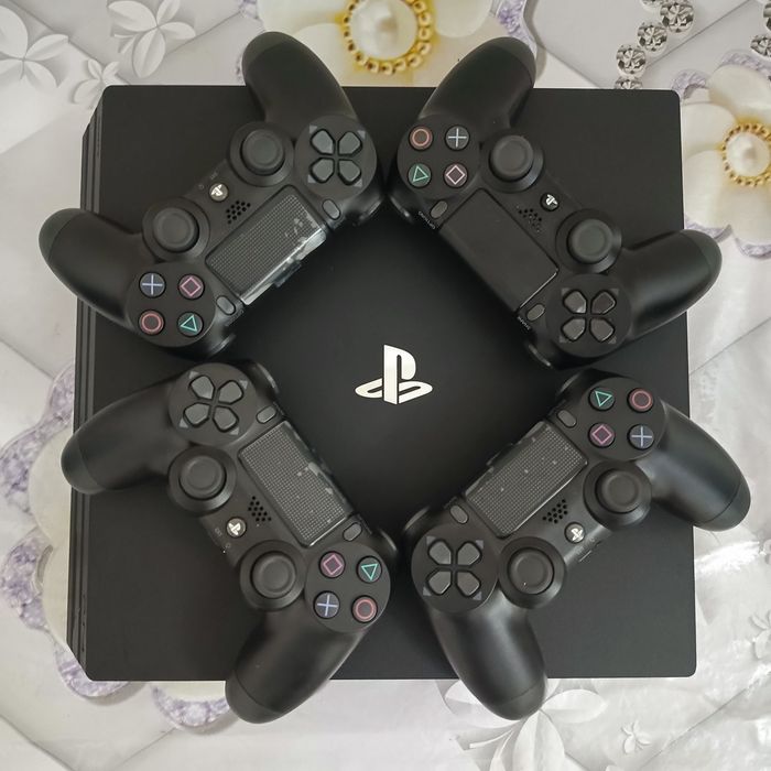 Play Station 4 pro 1 tb