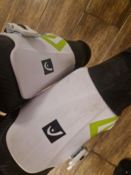 Vând clapari 19- 19.5