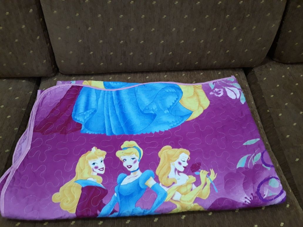 Одеяло-покрывало для девочек и мальчиков б.у.