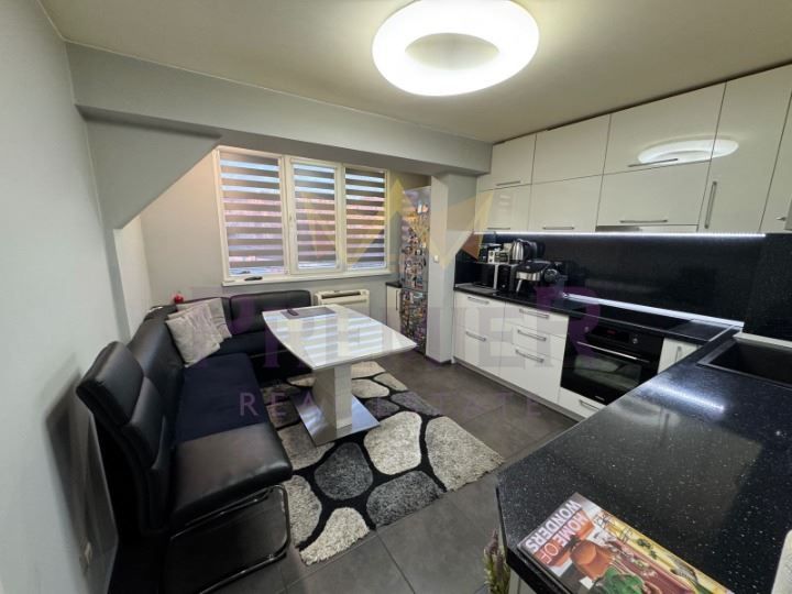 Продава се Четиристаен апартамент в Варна, Владислав Варненчик - 90 кв.м за 1767 €/кв.м - Снимка #1