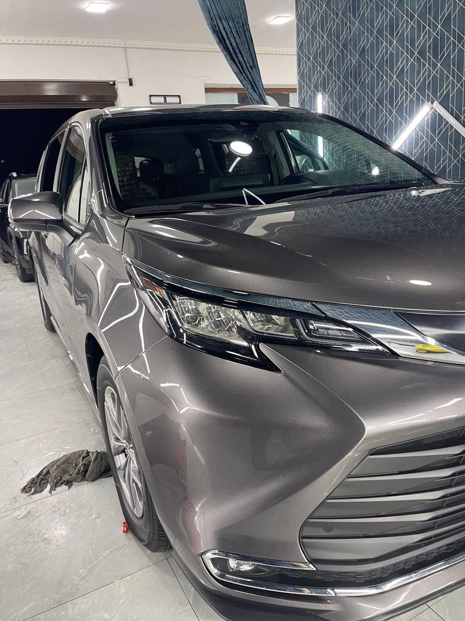 Toyota Sienna Hybrid