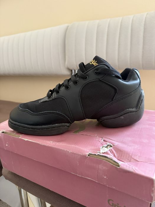 Grishko обувки за салса танци 42номер, чисто нови Гршко !