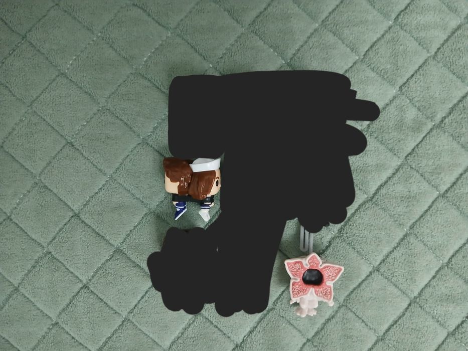 Продам иле Обмен киндер джой очень странные дела