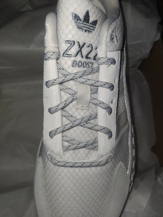 Нови дамски маратонки Adidas ZX22 Boost ном.39 1/3