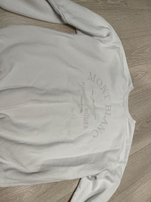 Бял суитчър С stradivarius