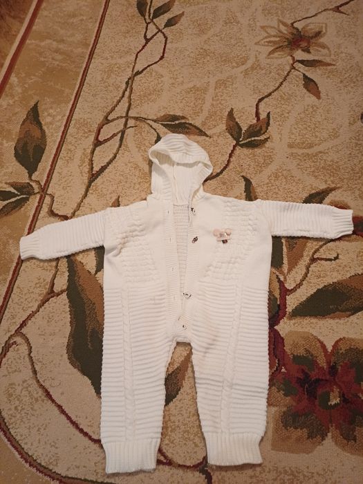 Продам теплые вязанные комбенизоны