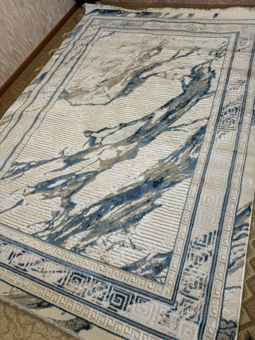 Абсолютно новый ковер